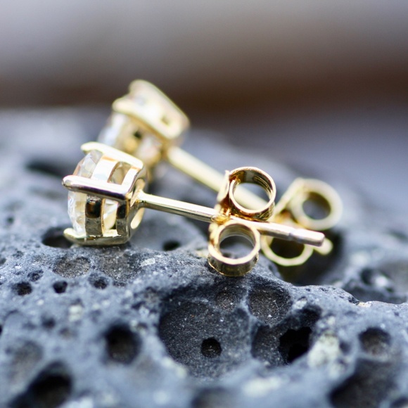 Certified 1 Carat Total Weight Moissanite Stud Earrings 14K Gold Vermeil - Picture 8 of 11